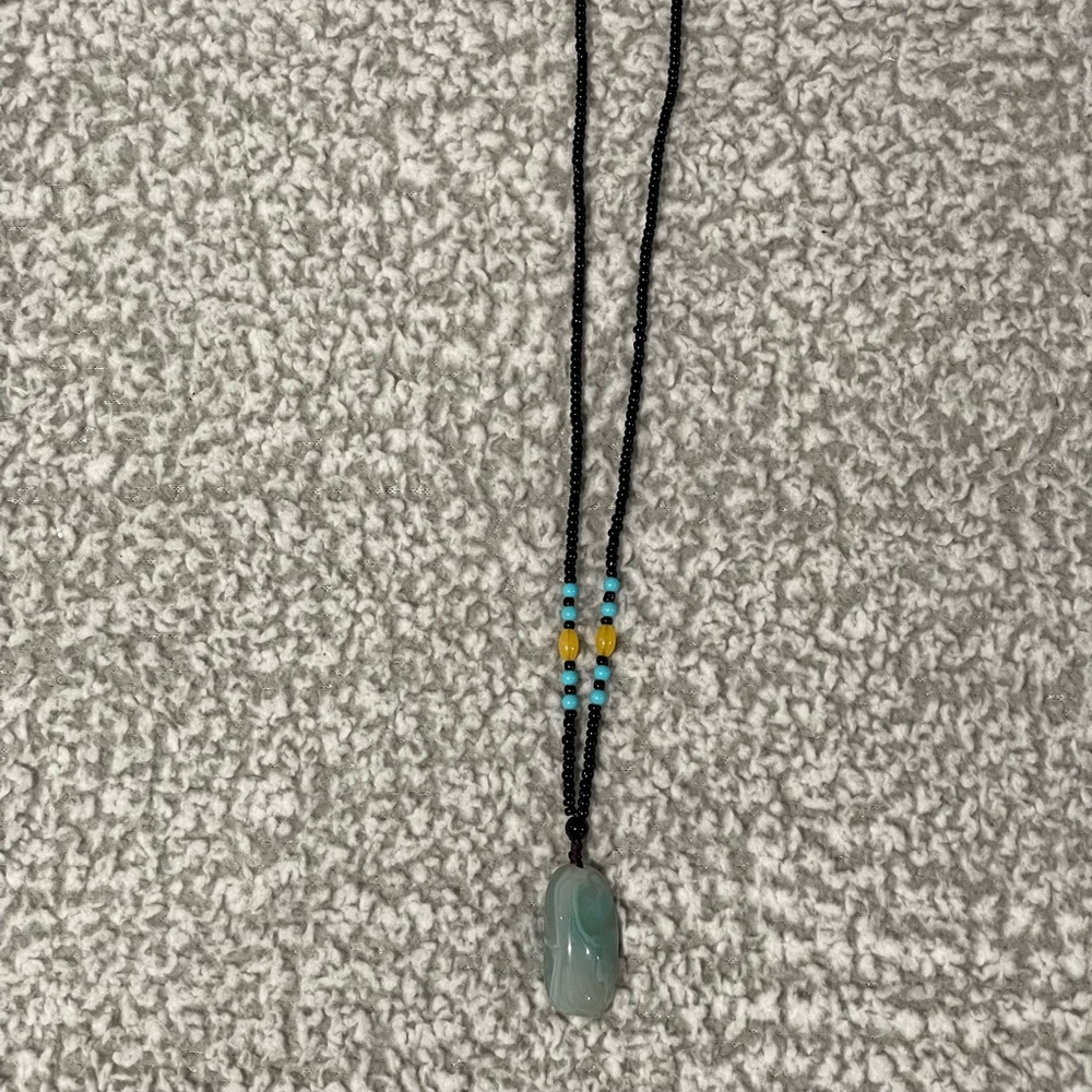 Beaded Necklace with Agate Pendant